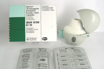 Cảnh báo thuốc Spiriva trị bệnh COPD